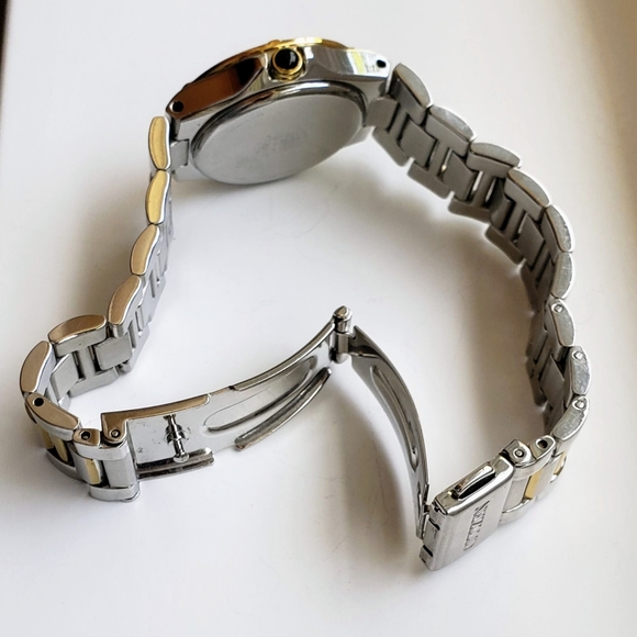 Citizen Eco-Drive Riva, Diamond Accent, MOP, Women's Two-Tone 26mm, EUC! - Picture 7 of 17